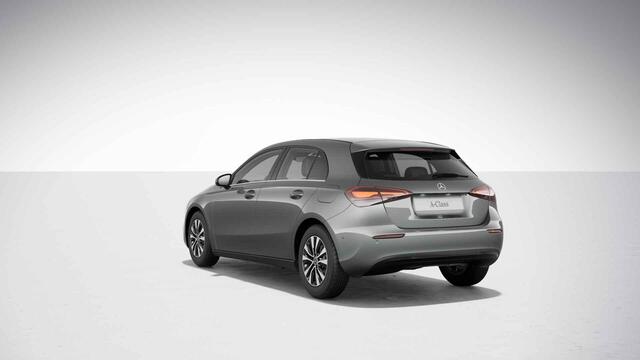 Mercedes-Benz A-KLASSE 180 Star Edition | Achteruitrijcamera | MBUX | Led-koplampen | Stoelverwarming voor