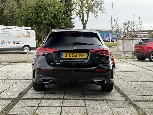 Mercedes-Benz A-KLASSE 250 e Aut. Business Sol. AMG | Navi | Camera | Sfeerverlichting |