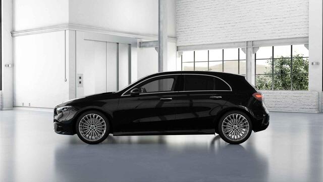 Mercedes-Benz A-KLASSE 250e Business Solution AMG | Panoramaschuifdak | Stoelverwarming | Achteruitrijcamera | MULTIBEAM LED | Night Pakket |