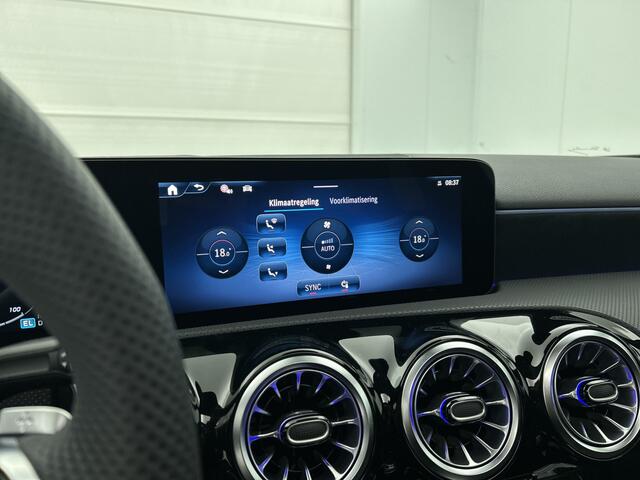 Mercedes-Benz A-KLASSE 250 e Business Solution AMG | Nightpakket | Stoelverwarming vooraan | Smartphone-integratie | Panoramaschuifdak | Multibeam LED | Extra USB-poorten | KEYLESS GO |