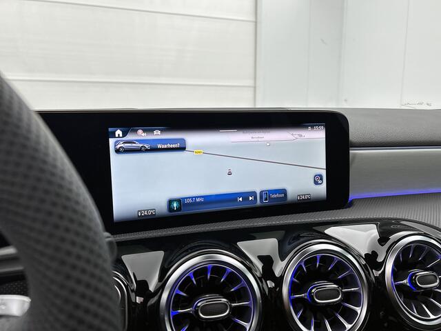 Mercedes-Benz A-KLASSE 250 e Business Solution AMG | AMG Line Plus pakket | Panoramaschuifdak | Memorypakket | Augmented Reality Navigation | Smartphone-integratie | 19 inch AMG velgen | 360° camera | Head-up display |