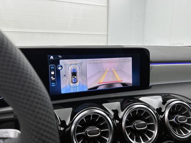Mercedes-Benz A-KLASSE 250 e Business Solution AMG | AMG Line Plus pakket | Panoramaschuifdak | Memorypakket | Augmented Reality Navigation | Smartphone-integratie | 19 inch AMG velgen | 360° camera | Head-up display |