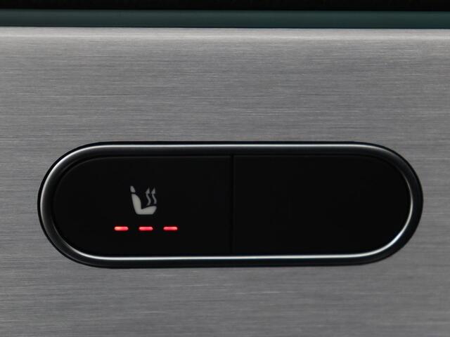 Mercedes-Benz A-KLASSE 250e AMG Limited | Carplay | Stoelverwarming | Camera | Leder/Alcantara | Navigatie | Park Assist | Sfeerverlichting | Full LED | Climate control | Widescreen | Cruise control | PHEV | Plug In