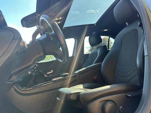 Mercedes-Benz A-KLASSE 200 Premium | Pano | Led | AMG-Velgen | Half Leder |