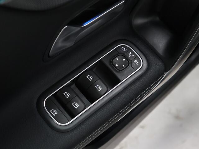 Mercedes-Benz A-KLASSE 160 Business Solution Luxury [SFEERVERLICHTING, CAMERA, VOL LEDER, 6-BAK, STOELVERWARMING, BLUETOOTH, CRUISE, CLIMATE, NIEUWSTAAT]