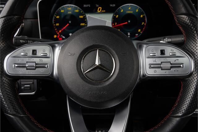 Mercedes-Benz A-KLASSE 200 AMG-Line Pano-19''-Magno