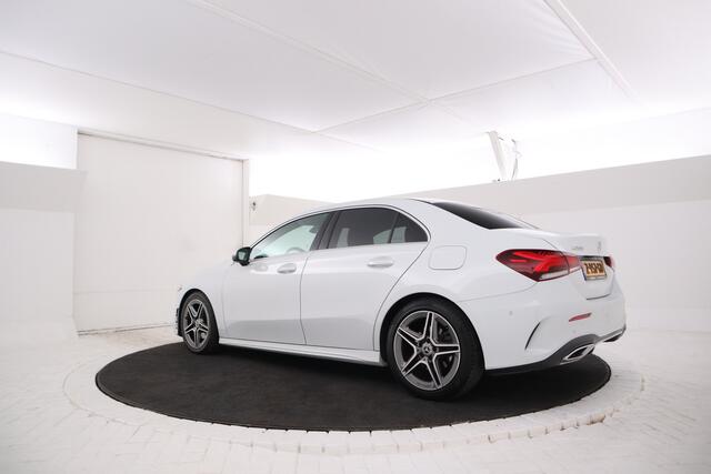Mercedes-Benz A-KLASSE 200 Business Solution AMG Automaat, Virtual cockpit, Climate, Navigatie,