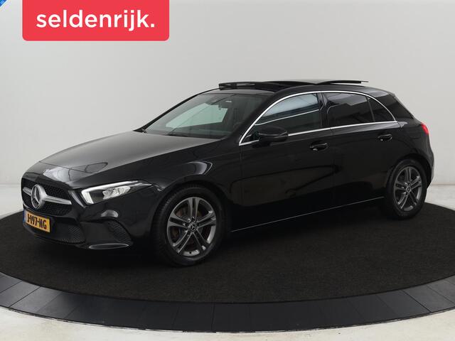 Mercedes-Benz A-KLASSE 200 Urban | Panoramadak | Carplay | Stoelverwarming | Burmester Surround | Half leder | Sfeerverlichting | Camera | Navigatie | Full LED | Park Assist | Widescreen