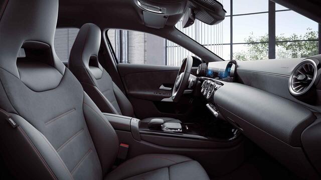 Mercedes-Benz A-KLASSE 250 e Premium | AMG | Night | Distronic | Rijassistentiepakket Plus | Sfeerverlichting | Stoelverwarming |