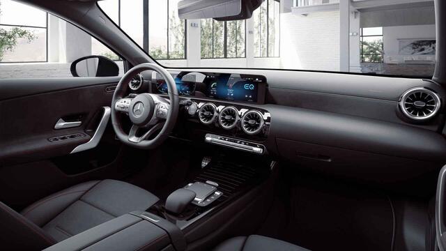 Mercedes-Benz A-KLASSE 250 e Premium | AMG | Night | Distronic | Rijassistentiepakket Plus | Sfeerverlichting | Stoelverwarming |