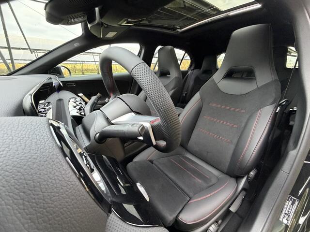 Mercedes-Benz A-KLASSE 250e Business Solution AMG | Panoramaschuifdak | Stoelverwarming | Achteruitrijcamera | MULTIBEAM LED |