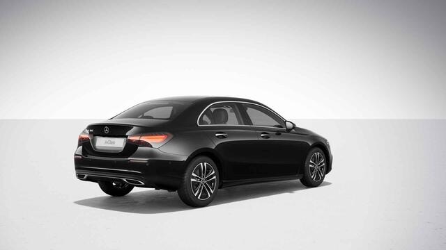 Mercedes-Benz A-KLASSE 180 Star Edition Luxury Line Widescreen | Stoelverwarming | Keyless | High Peformance LED koplampen |