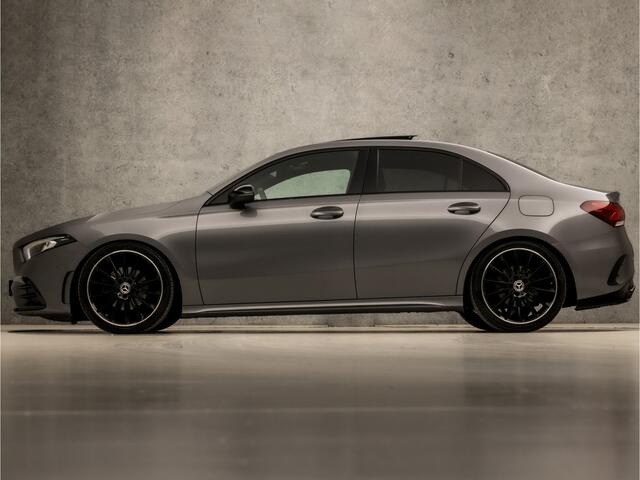 Mercedes-Benz A-KLASSE 200 Premium Plus AMG Automaat 164Pk (APPLE CARPLAY, PANORAMADAK, SFEERVERLICHTING, STOELVERWARMING, CAMERA, SPORTSTOELEN, NIEUWE APK, NIEUWSTAAT)