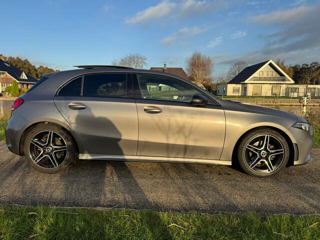 Mercedes-Benz A-KLASSE 200 164 PK Business Solution AMG Pakket Pano / Sfeerverlichting / NL Auto!