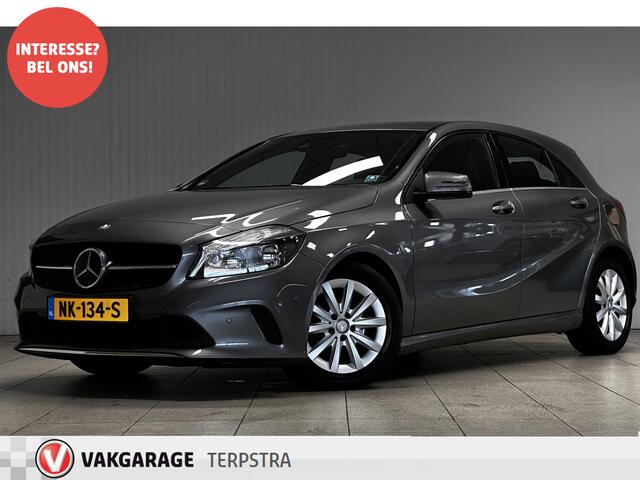 Mercedes-Benz A-KLASSE 180 d Lease Edition/ Facelift!/ Automaat/ PDC V+A/ Half-Leder/ Apple + Android/ Zwarte-Hemel/ Navi/ Airco/ Cruise/ Dode-Hoek DET./ Multi. LEDER. Stuur/ 16'' LMV/ Dagrijverl.