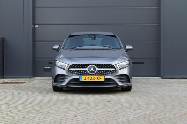 Mercedes-Benz A-KLASSE 180 Business Solution AMG | NAP | CAMERA | CARPLAY | STOELVERW | AMG-LINE
