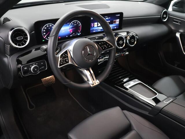 Mercedes-Benz A-KLASSE 180 Limousine Business Solution Luxury | Stoelverwarming | Led koplampen | Navigatie