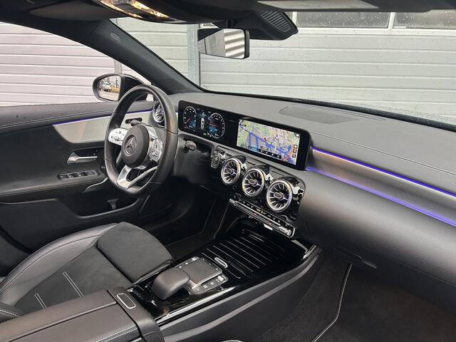 Mercedes-Benz A-KLASSE 250 e Business Line | Panoramadak | Cruise Control | Sfeerverlichting | Stoelverwarming | Apple Carplay | Android Auto