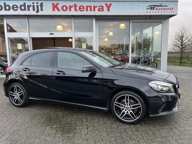 Mercedes-Benz A-KLASSE 180 ambition amg pakket,18"sportvelgen,panorama,navi , Enz!