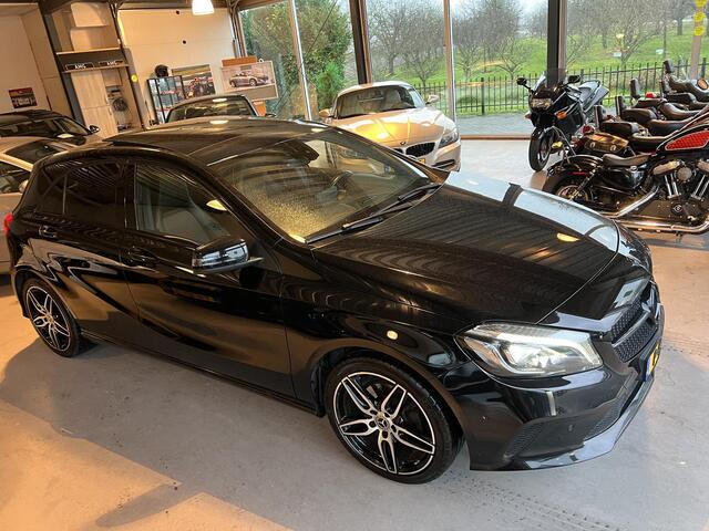Mercedes-Benz A-KLASSE 180 ambition amg pakket,18"sportvelgen,panorama,navi , Enz!
