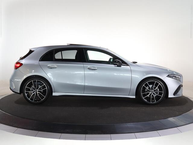 Mercedes-Benz A-KLASSE 180 Business Solution AMG | Panoramaschuifdak | Nightpakket | AMG Line Plus | Head-up display | 360° camera