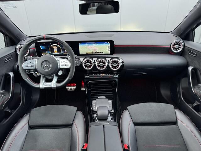 Mercedes-Benz A-KLASSE AMG 35 4MATIC | Panorama | Multibeam | Performance Stuur | Sfeer | 19"
