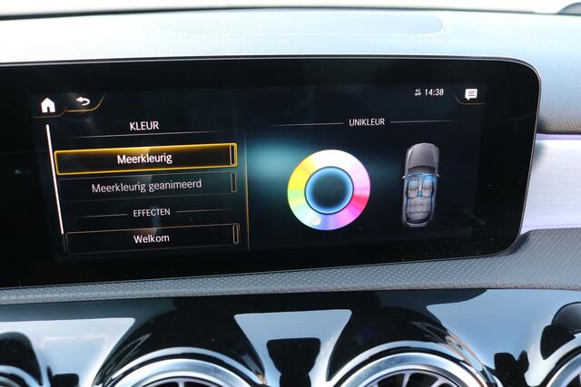 Mercedes-Benz A-KLASSE 250 e AMG Pakket AMG NightPakket (Panoramadak Sportleder/Memory Widescreen M-Bux Camera Keyless Multibeam PrivacyGlass Pdc V+A)