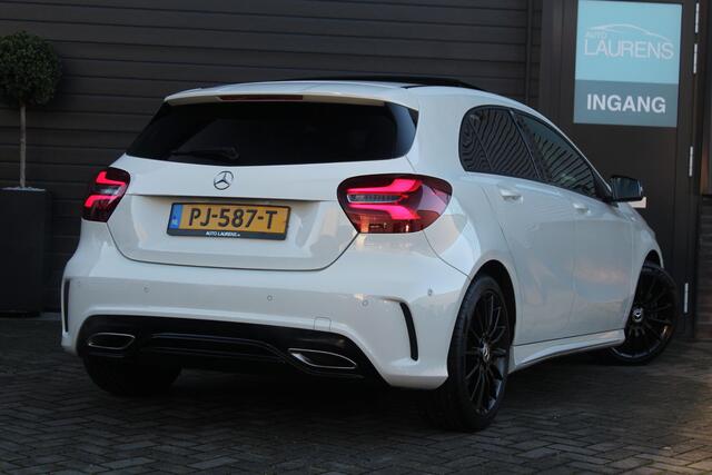 Mercedes-Benz A-KLASSE 180 Ambition AMG LINE | Panorama-dak | Carpay & Android Auto | Camera | Sfeerverlichting