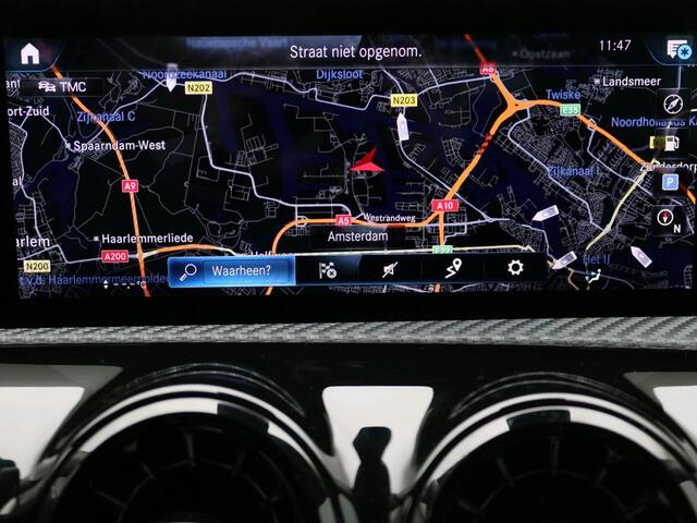 Mercedes-Benz A-KLASSE 160 Business Solution Ledkoplampen | Apple CarPlay | Achteruitrijcamera | Stoelverwarming Voor. Inclusief 24 maanden Mercedes-Benz Certified garantie voor Europa.