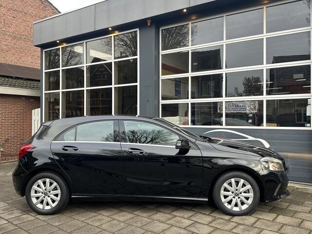 Mercedes-Benz A-KLASSE 160 Ambition Automaat NAP Navi Achteruitrijcamera