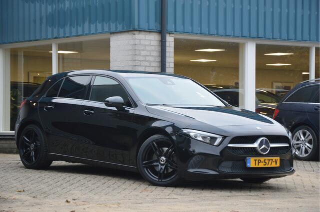 Mercedes-Benz A-KLASSE 200 Business Solution Plus Upgrade| LED | CAMERA | NAVI | CLIMA |