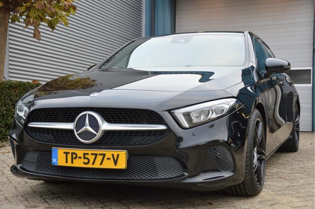 Mercedes-Benz A-KLASSE 200 Business Solution Plus Upgrade| LED | CAMERA | NAVI | CLIMA |