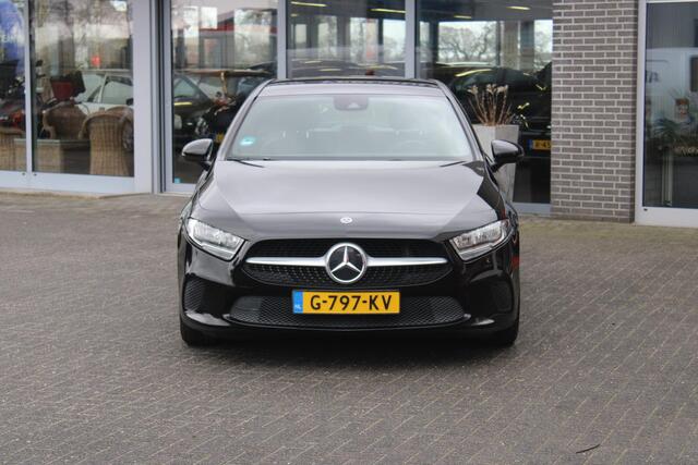 Mercedes-Benz A-KLASSE 180 Style Clima/Camera/Dealer onderhoud Incl Garantie!