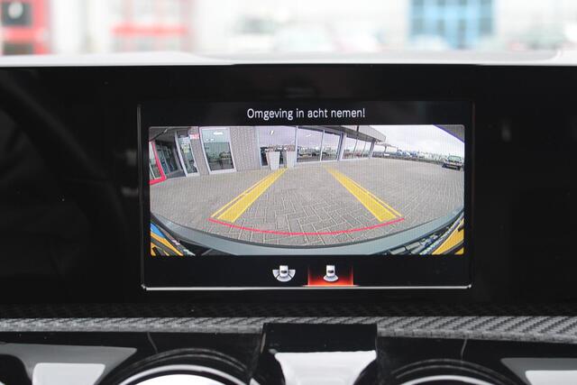 Mercedes-Benz A-KLASSE 180 Style Clima/Camera/Dealer onderhoud Incl Garantie!