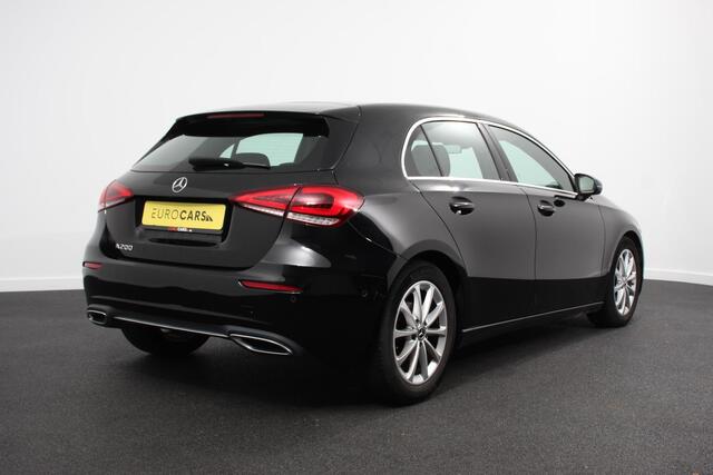 Mercedes-Benz A-KLASSE 200 Automaat Progressive Mercedes-Benz A-klasse 200 Progressive | Navigatie | Climate Control | Lane Assist | Camera | Trekhaak | DAB | LED | Verkeersbord Herkenning |