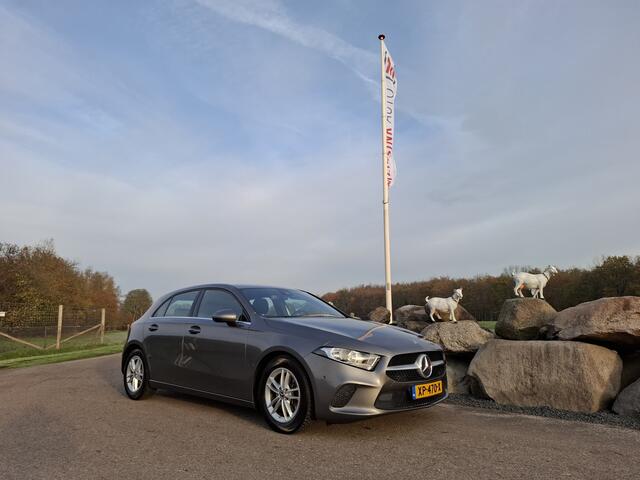Mercedes-Benz A-KLASSE 200 AUTOMAAT 164 PK Business Solution 1e EIGENAAR WIDESCREEN CAMERA VIRTUAL COCKPIT ADAPT CRUISE NAVI PARK ASSIST HALF LEER LED ECC