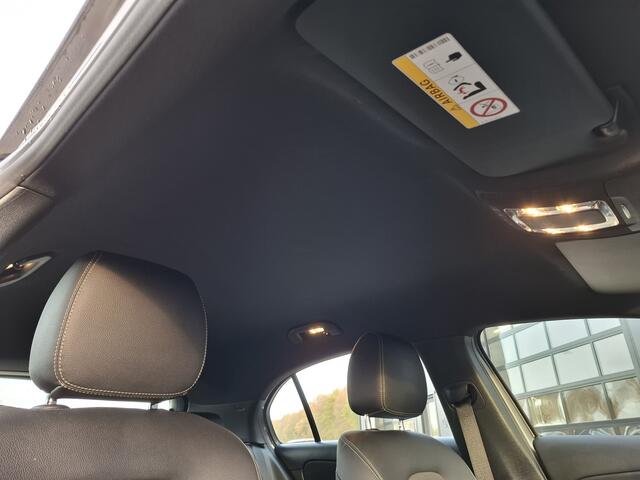 Mercedes-Benz A-KLASSE 200 AUTOMAAT 164 PK Business Solution 1e EIGENAAR WIDESCREEN CAMERA VIRTUAL COCKPIT ADAPT CRUISE NAVI PARK ASSIST HALF LEER LED ECC