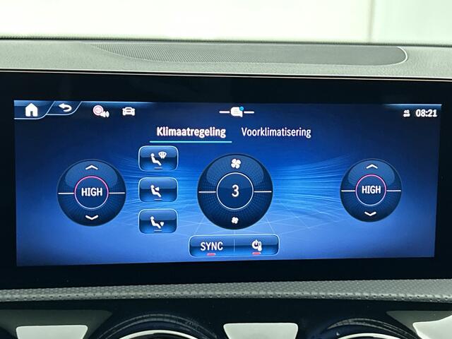 Mercedes-Benz A-KLASSE 250 e Business Solution AMG | AMG Line Plus pakket | Panoramaschuifdak | Smartphone-integratie | Head-up Display | Memorypakket voorstoelen | Nightpakket | 19 inch AMG velgen | MULTIBEAM LED |