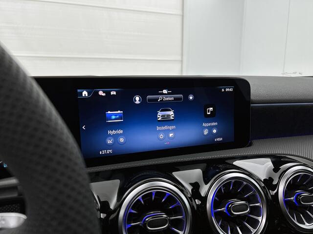 Mercedes-Benz A-KLASSE 250 e Business Solution AMG | Nightpakket | Advanced sound system | Dodehoekassistent | Panoramaschuifdak | Smartphone-integratie | MULTIBEAM LED | KEYLESS GO |