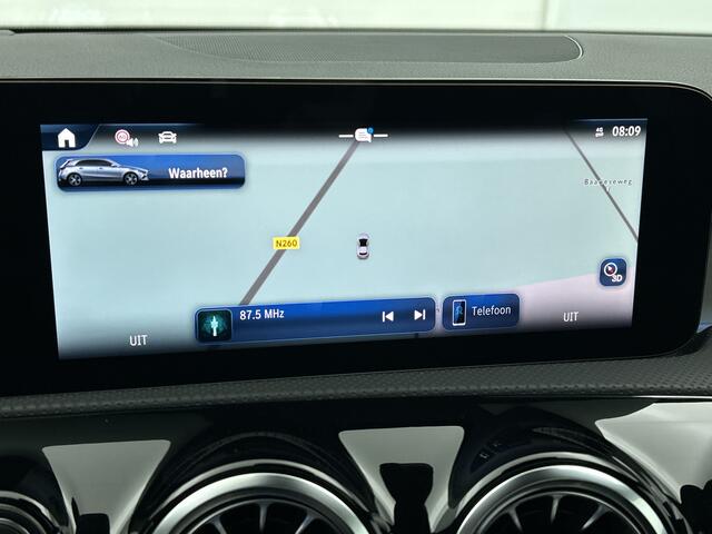 Mercedes-Benz A-KLASSE 250 e Business Solution AMG | AMG Line Plus pakket | Smartphone integratie | Head-up display | Augmented Reality Navigation | Multibeam LED | Nightpakket | 360° camera | 19 inch AMG velgen |