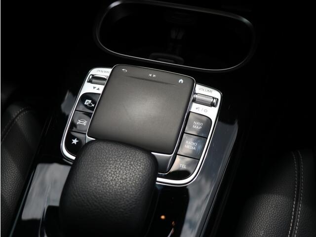 Mercedes-Benz A-KLASSE 250 e I LED I Widescreen I Half-leder I Keyless