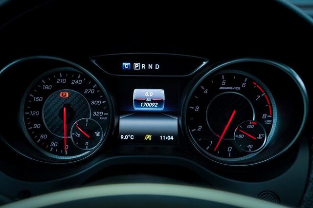 Mercedes-Benz A-KLASSE AMG 45 4MATIC / Pano / Sportuitlaat / Sterrenhemel