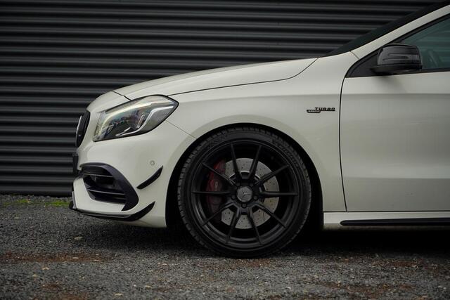 Mercedes-Benz A-KLASSE AMG 45 4MATIC / Pano / Sportuitlaat / Sterrenhemel