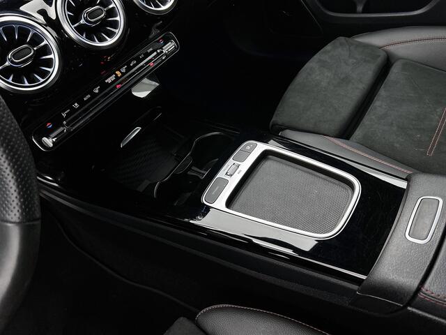 Mercedes-Benz A-KLASSE 180 AMG Nightpakket | Burmester® | Memory | Dode Hoek Ass | Sfeerverlichting | Stuur- en Stoelverwarming | Inclusief 24 maanden Mercedes-Benz Certified garantie voor Europa.