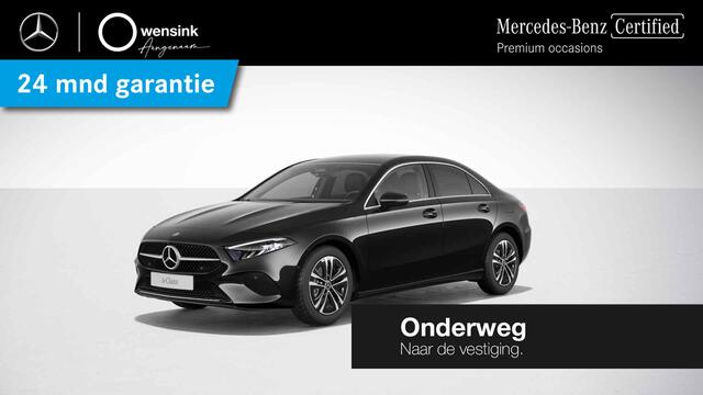 Mercedes-Benz A-KLASSE 180 Business Line | Stoelverwarming | Sfeerverlichting | Getint glas |