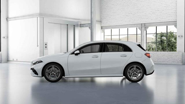 Mercedes-Benz A-KLASSE 250 e Business Solution AMG | Panoramaschuifdak | Stoelverwarming | Achteruitrijcamera | MULTIBEAM LED |