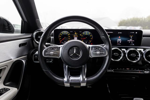 Mercedes-Benz A-KLASSE AMG 35 4MATIC | Pano | 19" | Camera