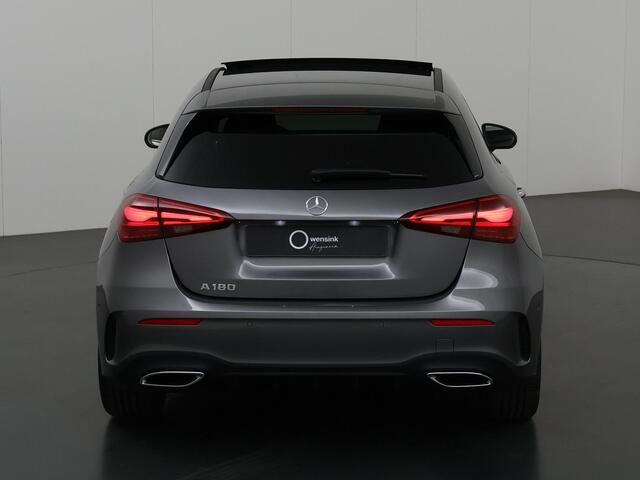Mercedes-Benz A-KLASSE 180 Business Solution AMG | Elektrisch bedienbaar panorama-dak | Achteruitrijcamera | 19inch Multispaak velgen | Mulitbeam koplampen