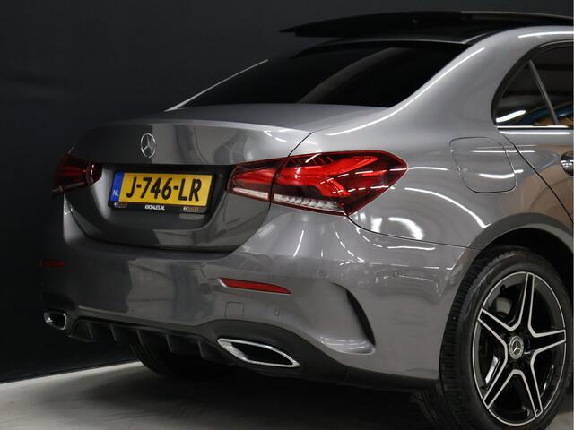 Mercedes-Benz A-KLASSE 250 e AMG Limited *WEEKAANBIEIDNG* [SCHUIFKANTELDAK, SFEERVERLICHTING, CAMERA, PDC V+A, MEMORY SEATS, APPLE CARPLAY, ANDROID AUTO, CRUISE CONTROL, STOELVERWARMING, NIEUWSTAAT]