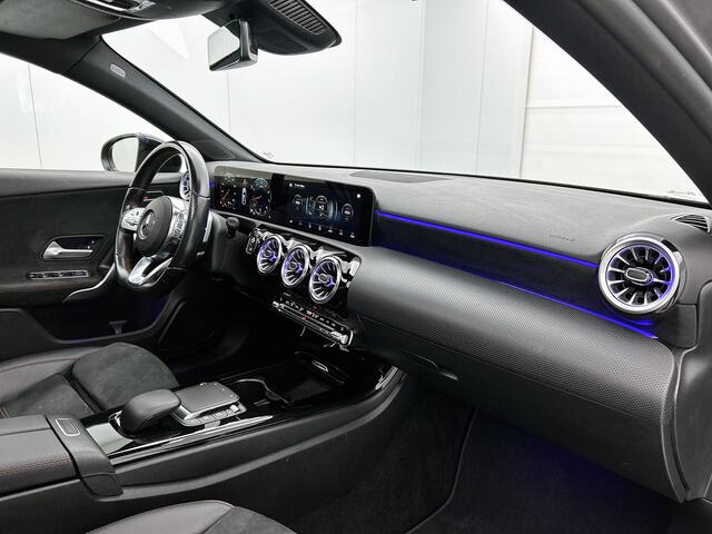 Mercedes-Benz A-KLASSE 180 AMG Line | Achteruitrijcamera | Sfeerverlichting | Panoramadak | Navigatie | Stoelverwarming | 24 maanden certified garantie